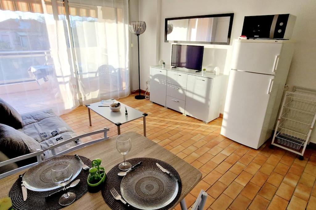 Studio Antibes Avec Piscine Экстерьер фото