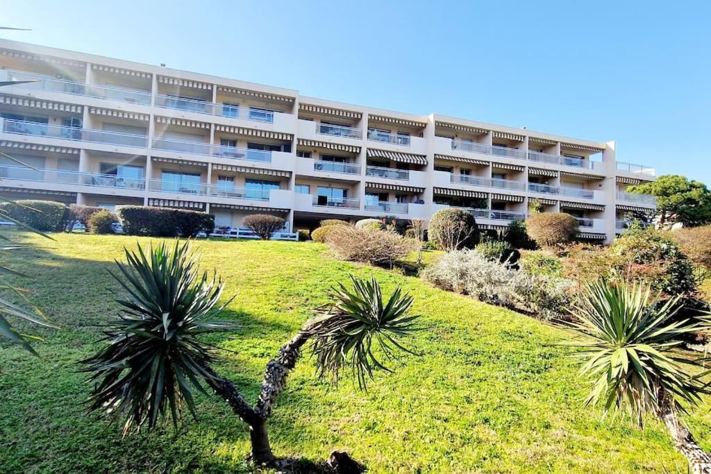 Studio Antibes Avec Piscine Экстерьер фото